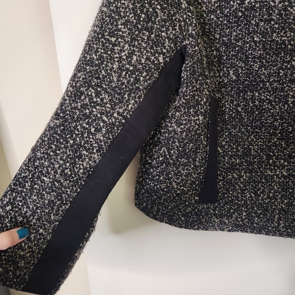 J. Crew wool blend black & white marled boucle tweed jacket size 8 - Picture 4 of 11